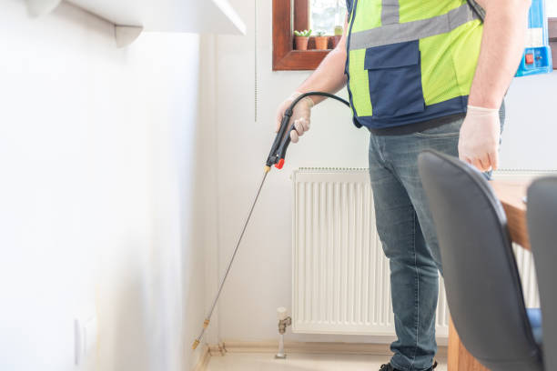 Best Pest Control for Businesses  in Roundup, MT